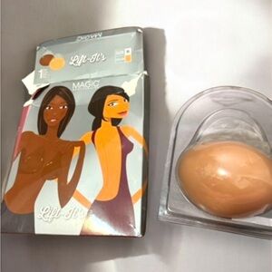 NWT Magic Lift-It Nude Bra Nordstrom B